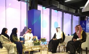 الأمير خالد بن الوليد يشارك نخبة من قادة القطاع الصحي في ملتقى الصحة العالمي 2025