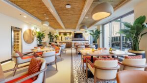 هوليداي إن تفتتح فندقاً جديداً في دبي