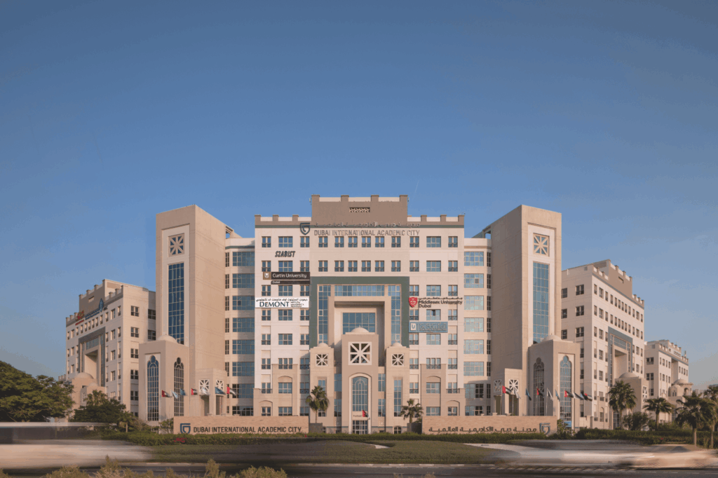 مجموعة تيكوم تستحوذ على حرم جامعي متكامل في مدينة دبي الأكاديمية العالمية